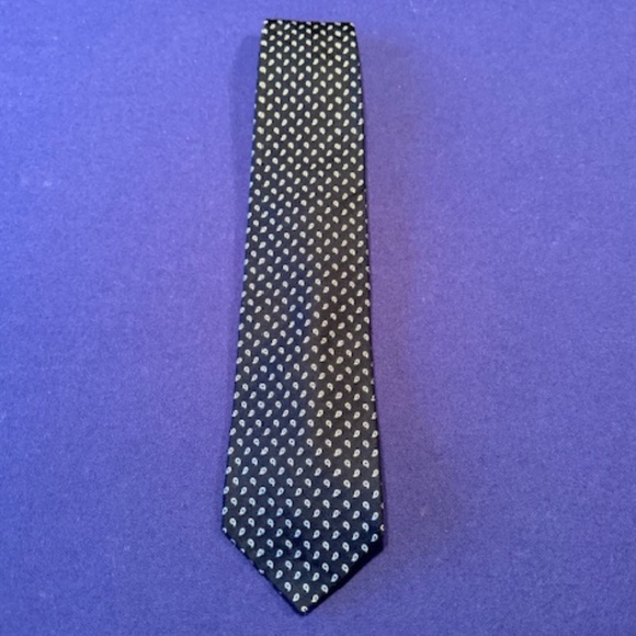 Bundle of 2 Faconnable Patterned Mens Ties 58" Length 3.5" Wide - Picture 7 of 7